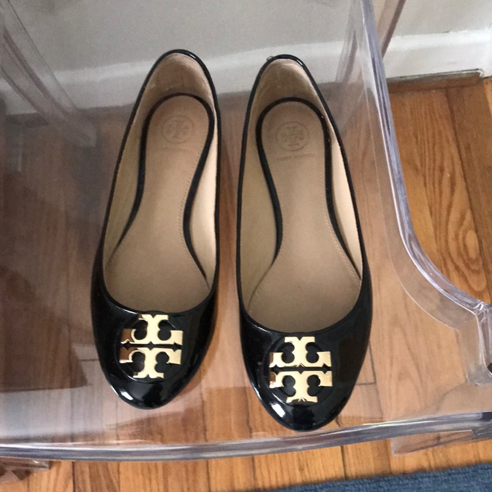 Tory burch black patent leather flats size 7.5